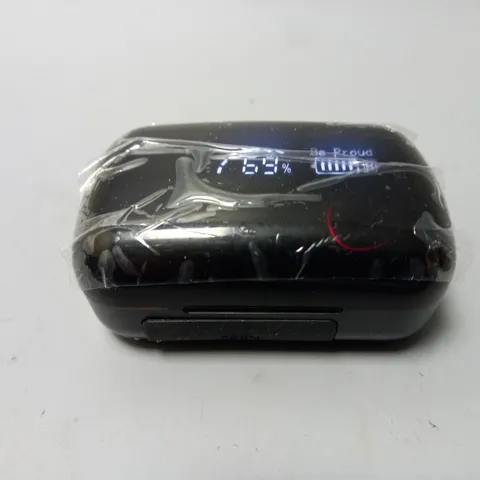 TRUE WIRELESS EARNUDS IN BLACK