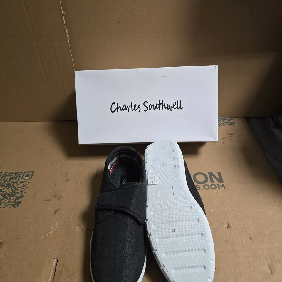 CHARLES SOUTHWELL BLACK SLIP-ON TRAINERS WITH VELCRO – UK SIZE 9