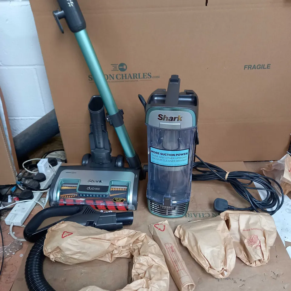 SHARK UPRIGHT VACUUM CLEANER 