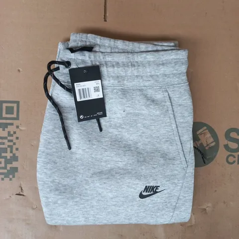 NIKE SWEATPANTS IN GREY/BLACK SIZE 2XL