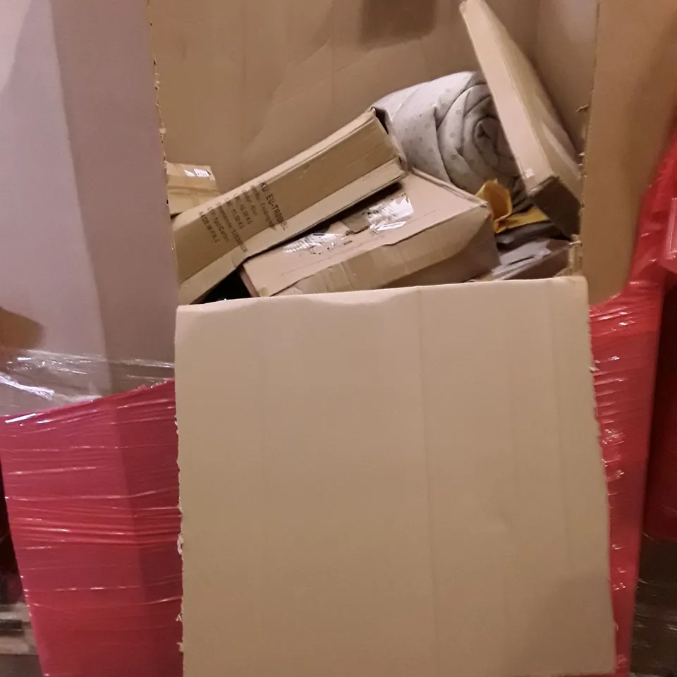 PALLET OF ASSORTED HOUSEHOLD ITEMS TO INCLUDE BEDSIDE SLEEPER, DRYING RACK AND FOLDING WAGON