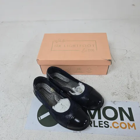 DR LIGHTFOOT NAVY PATENT-TOE BALLET FLATS β WOMEN'S SHOES UK 4