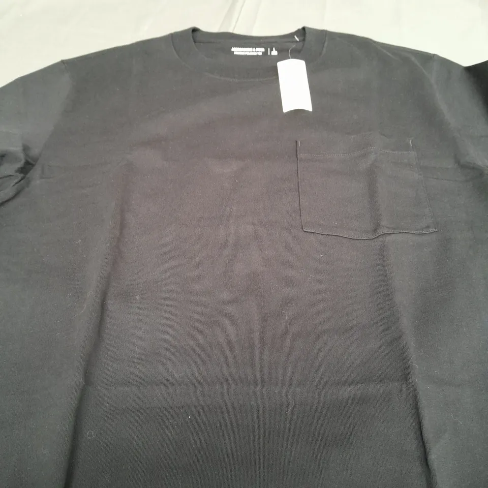 ABERCROMBIE & FITCH PREMIUM POLISHED TEE IN BLACK - LARGE