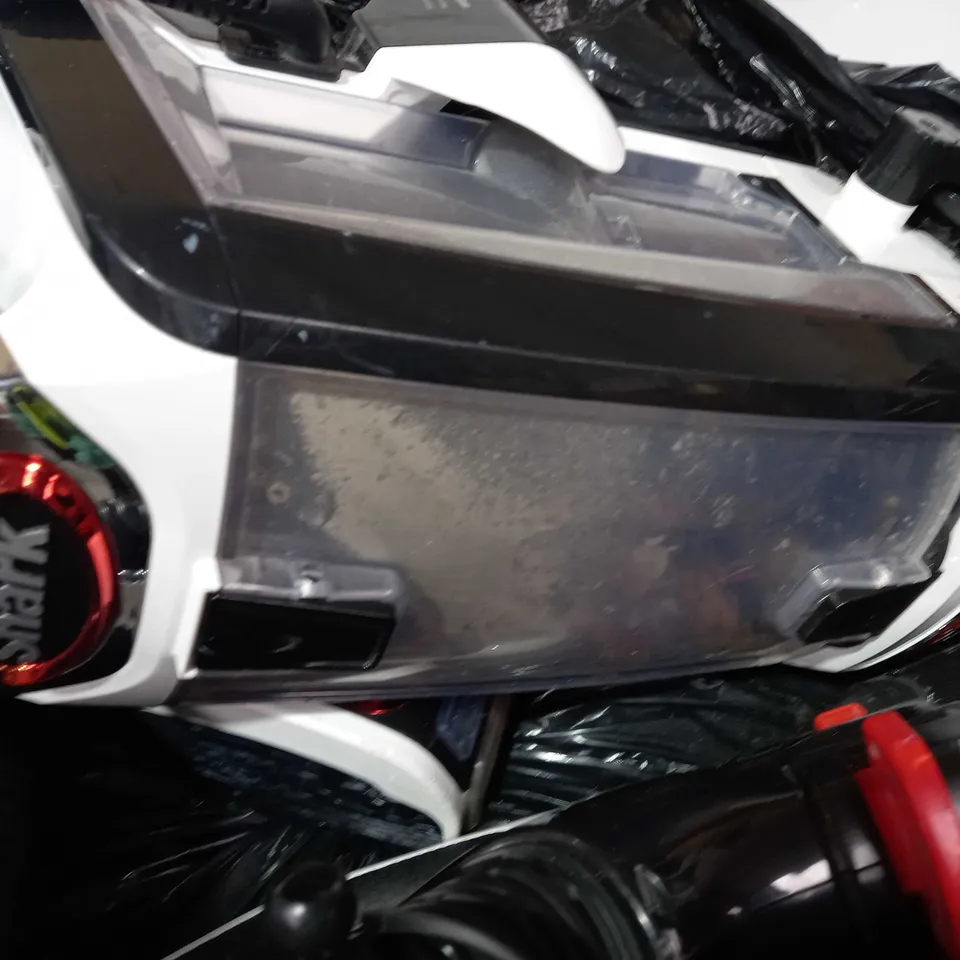 SHARK VACUUM CLEANER