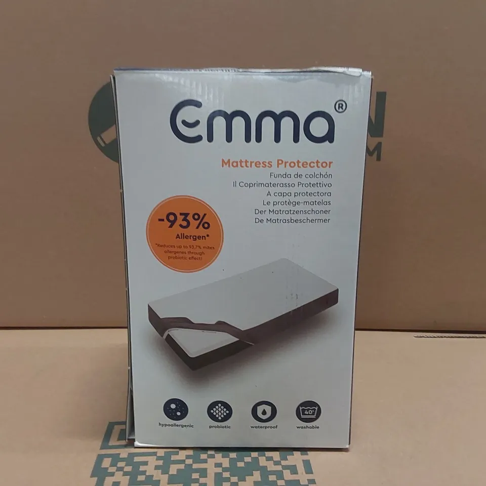 BRAND NEW BOXED EMMA SMART SLEEVE 135X190 MATTRESS PROTECTOR 
