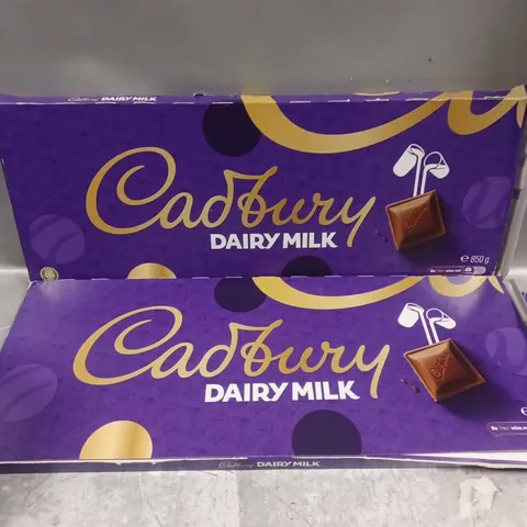 2 CADBURY DAIRY MILK 850g LARGE CHCOLATE BARS