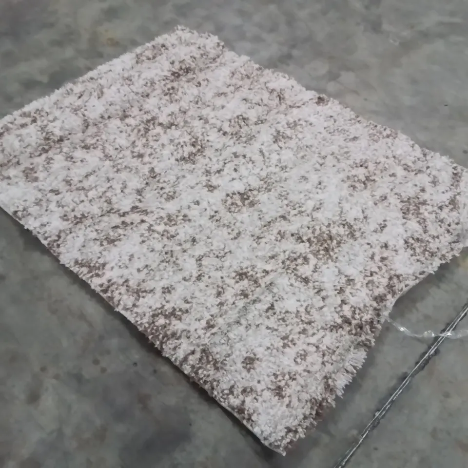 QUALITY DESIGNER AREA RUG - APPROXIMATELY 170X120CM