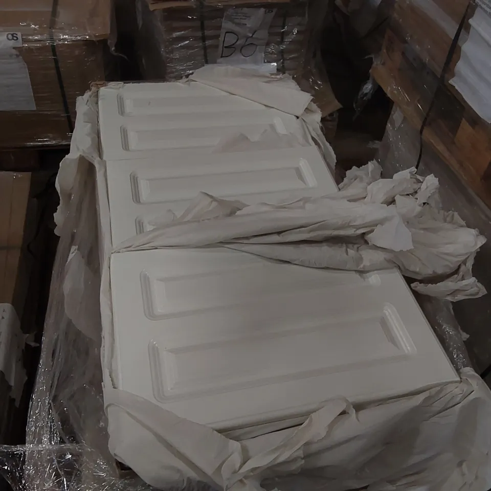 PALLET OF LARGE QUANTITY OF KITCHENS/BEDROOM REPLACEMENT CABINET DOOR/DRAWER/END PANELS IN ASSORTED SIZES