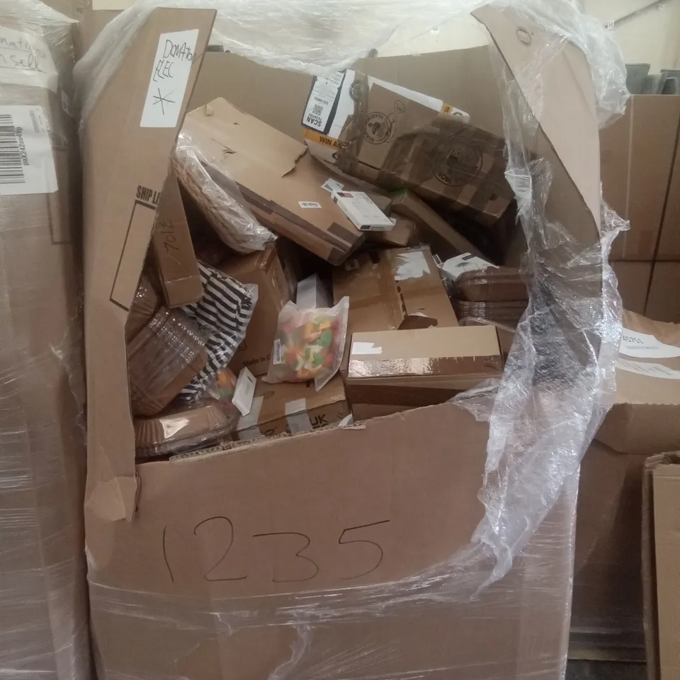 PALLET OF ASSORTED ITEMS INCLUDING TOILET SEAT, OLARHIKE DOUBLE HIGH AIR MATTRESS, TODDLERS BED RAIL, AIR TOWER FAN, LYITA HOME PORTABLE TOILET 