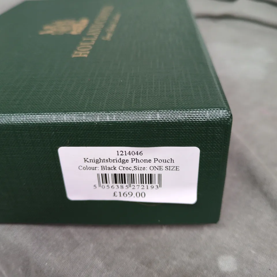 HOLLAND COOPER BLACK CROCODILE STYLE KNIGHTSBRIDGE PHONE POUCH ONE SIZE, IN GREEN BOX
