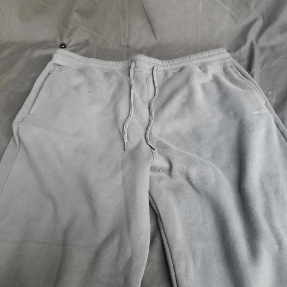 HOLLISTER GREY SWEATPANTS - XXL