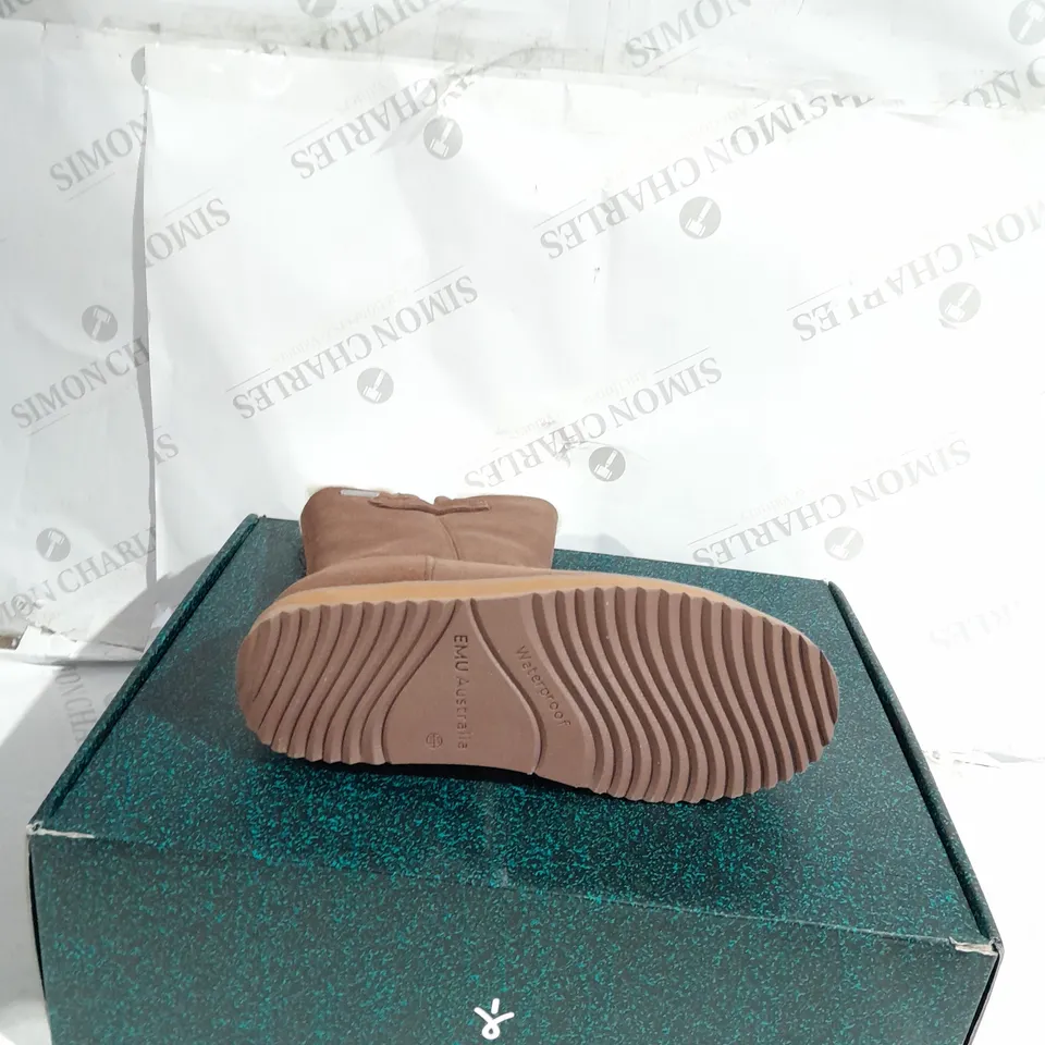 EMU AUSTRAILIA ELECTRA BOOTS - OAK - SIZE 5
