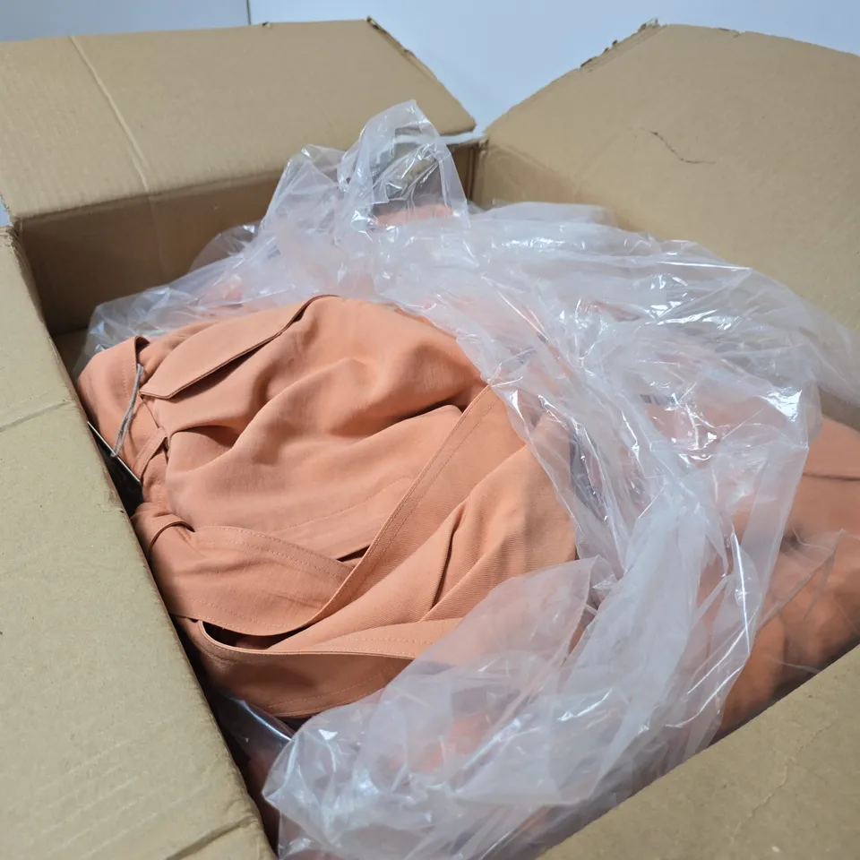 BOX OF APPROXIMATELY 6 X A NEW DAY ORANGE SHORTS - SIZE 10