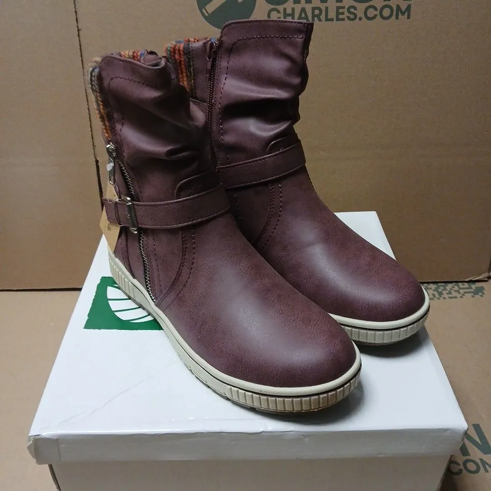 NATRELLE GILLIAN BOOTS – UK SIZE 6, RED