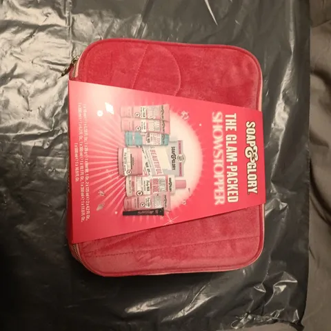 PINK VELVET MAKEUP BAG WITH SOAP & GLORY PROMOTIONAL CARD