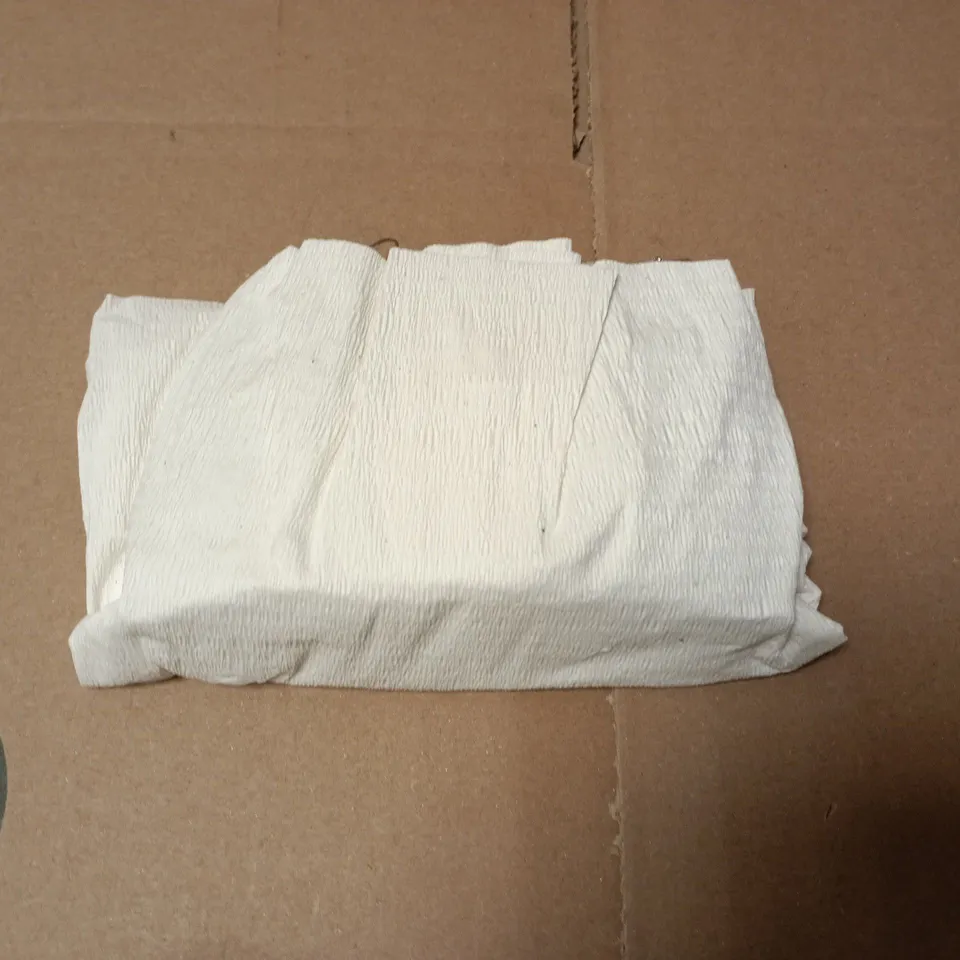 SET OF 6 AS NEW GISELA GRAHAM WINTER FOX THEMED HANGING DECORATIONS