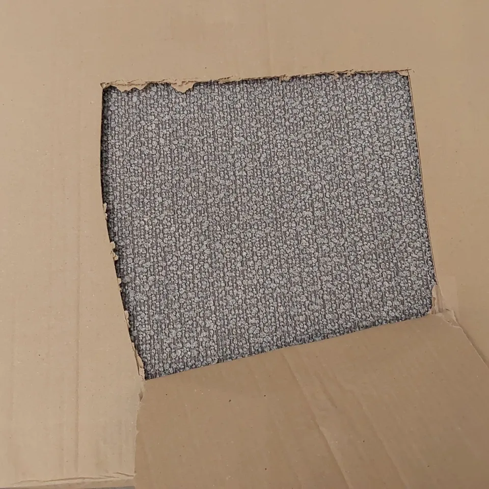 BOXED 135CM CHENILLE GREY HEADBOARD 