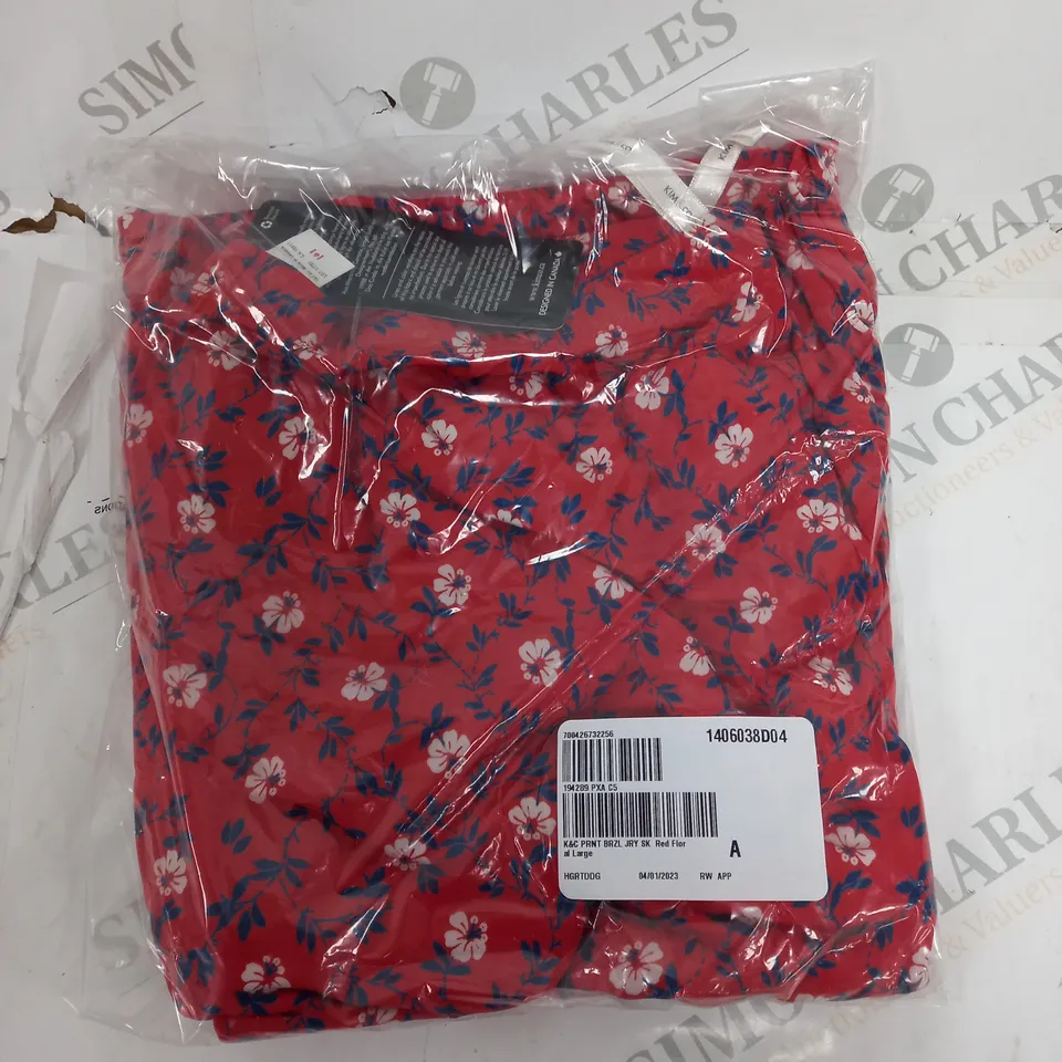 BOX OF APPROXIMATELY 30 ASSORTED CLOTHING PRODUCTS IN VARIOUS SIZES TO INCLUDE SKIRTS, JUMPERS, DRESSES ETC