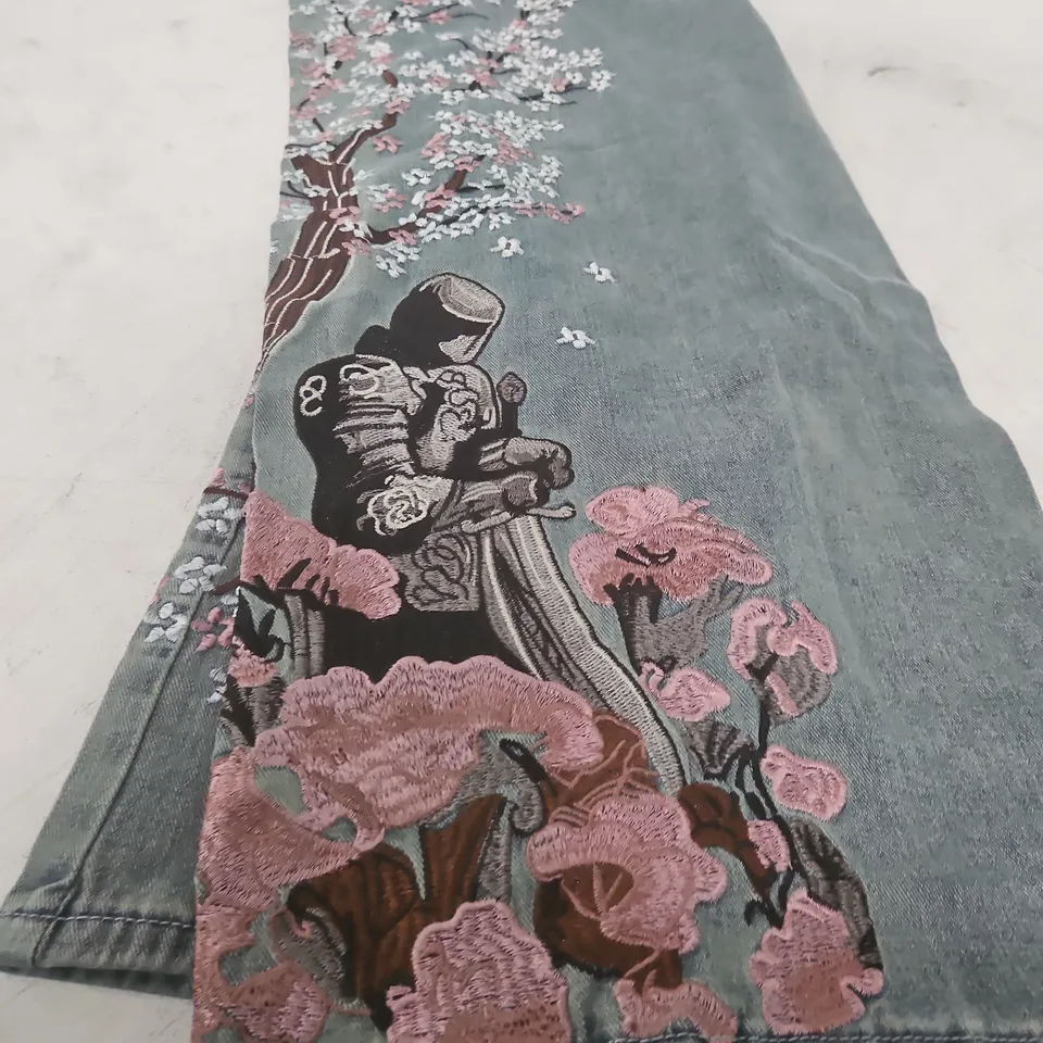Women's Denim Jeans with Floral Embroidery