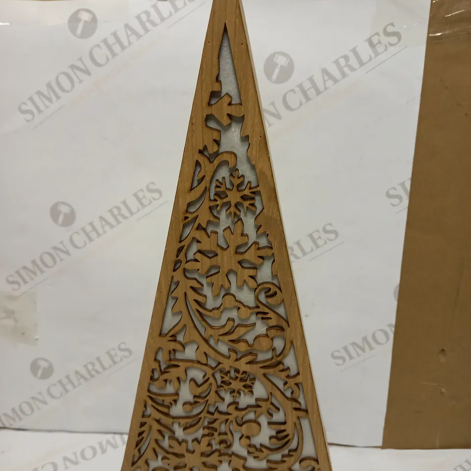 ASH WOOD TREE WITH SNOWFLAKES LED - MEDIUM