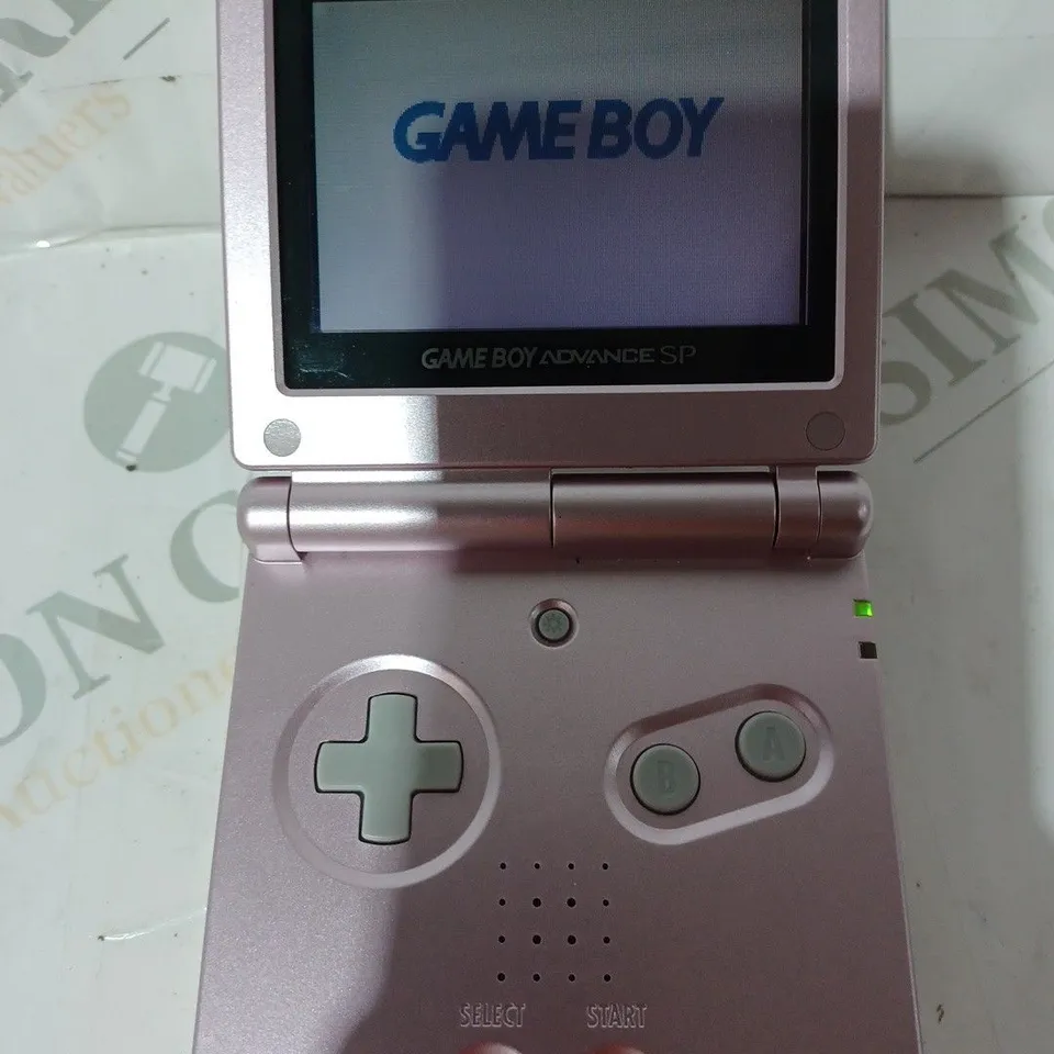 NINTENDO GAME BOY ADVANCE SP AGS-001 HANDHELD GAMES CONSOLE IN LILAC