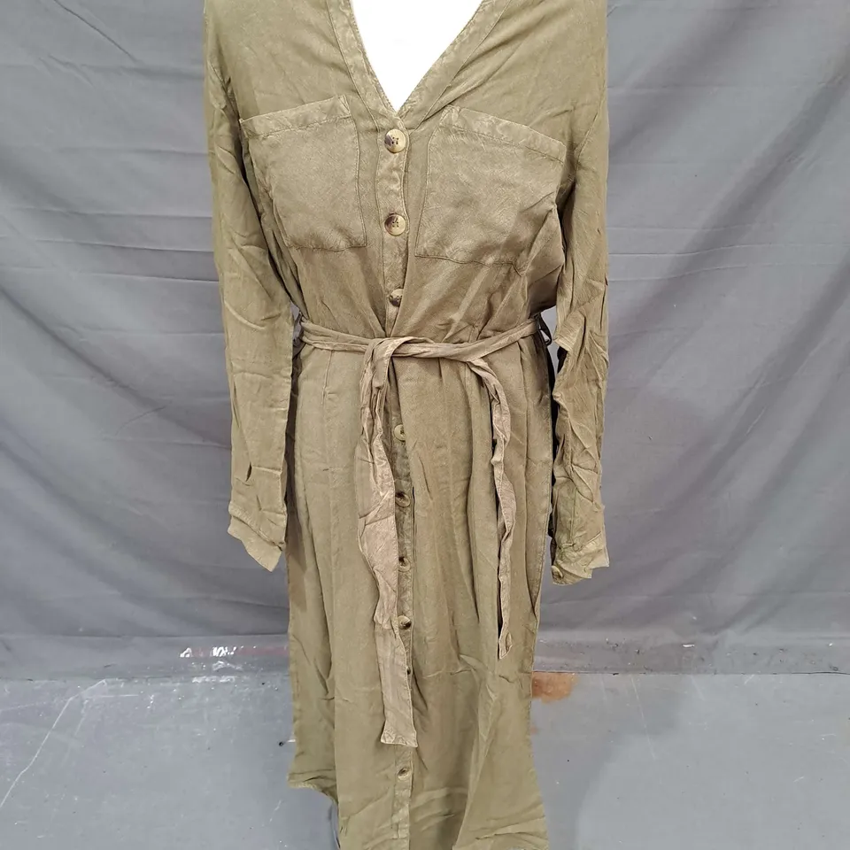 STUDIO TIE WAIST UTILITY MIDAXI DRESS IN KHAKI SIZE 10