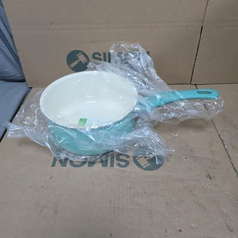 GREEN LIFE 2 GREEN SAUCE PANS WITH LIDS BOXED