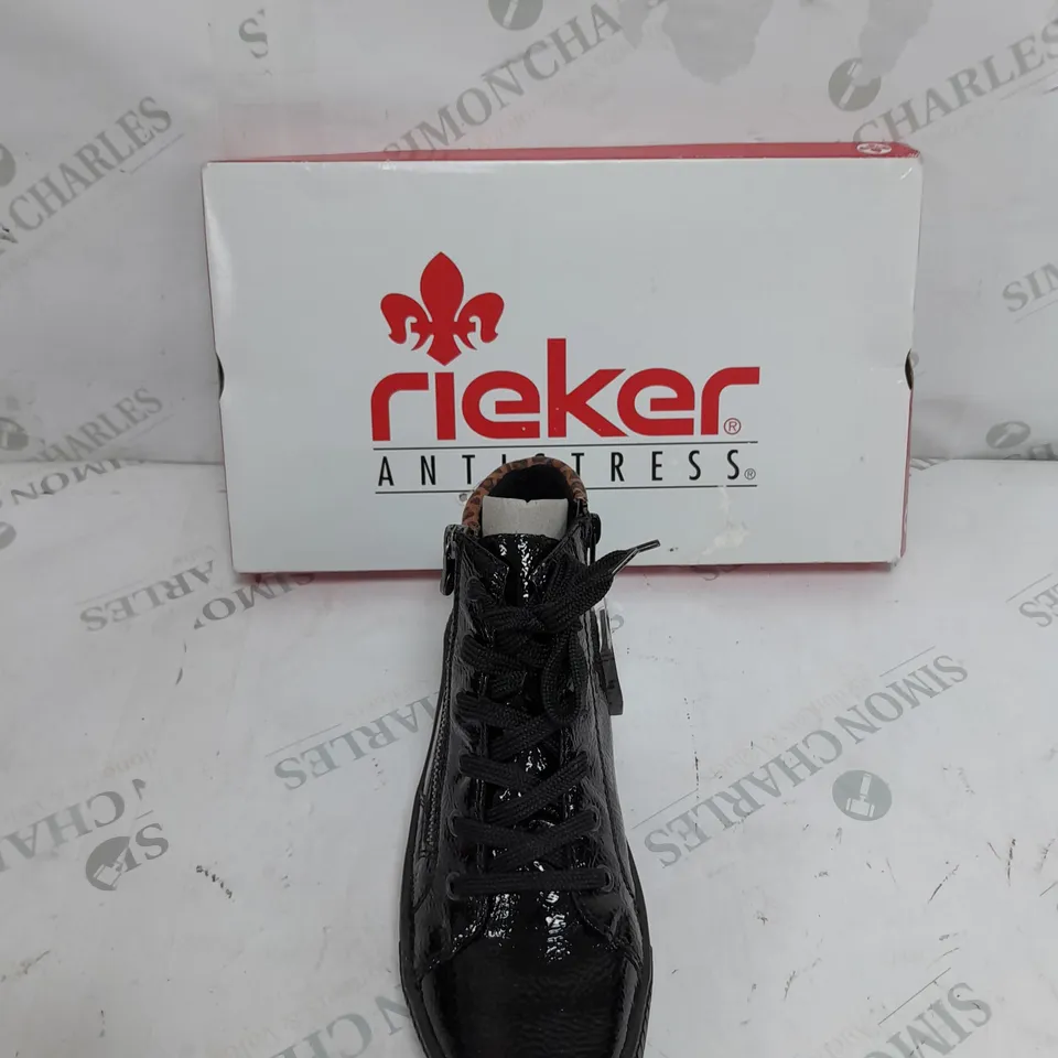 BOXED PAIR OF RIEKER HIGH TOP LEOPARD CUFF TRAINERS BLACK SIZE 5