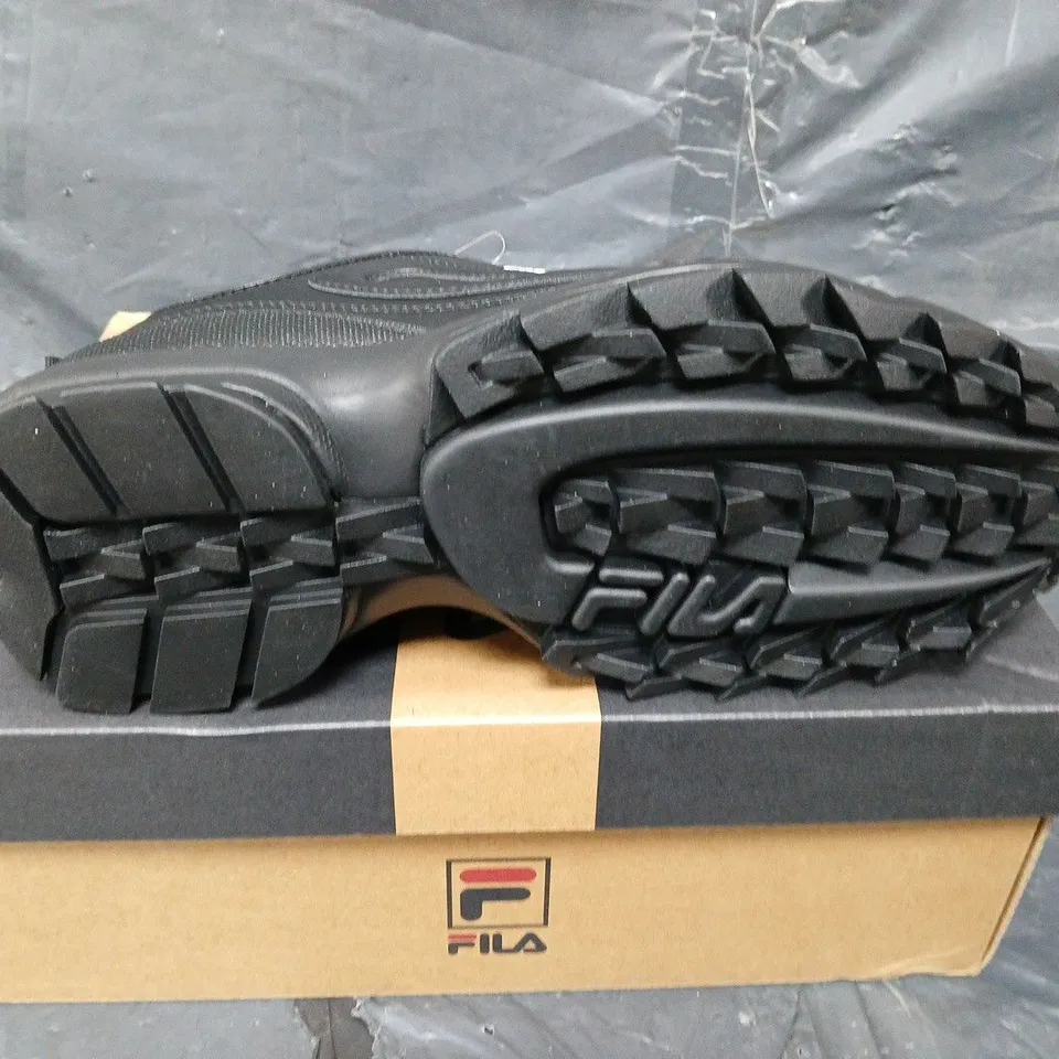 BOXED PAIR OF FILA DISRUPTOR PREMIUM TRAINERS IN BLACK - UK SIZE 9