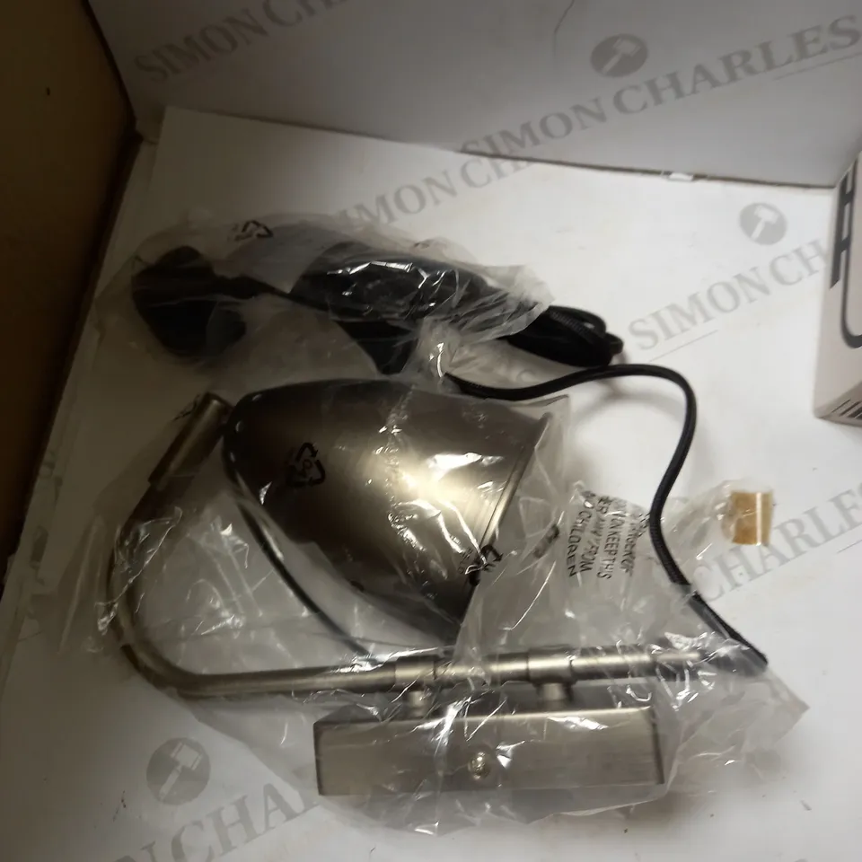 BOXED CHELSEA PLUG IN WALL LIGHT