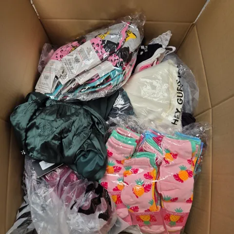 LARGE BOX OF ASSORTED CLOTHING ITEMS IN VARIOUS SIZES, STYLES AND COLOUR 