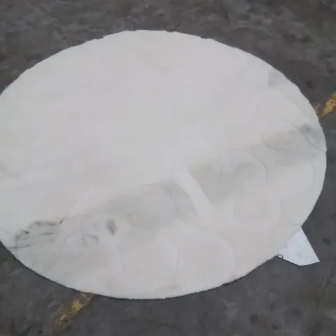 QUALITY DESIGNER AREA RUG - APPROXIMATELY 190X180