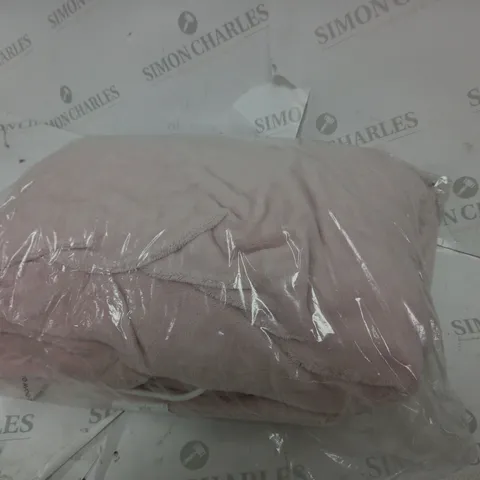 DREAMLAND LUXARY PINK THROW