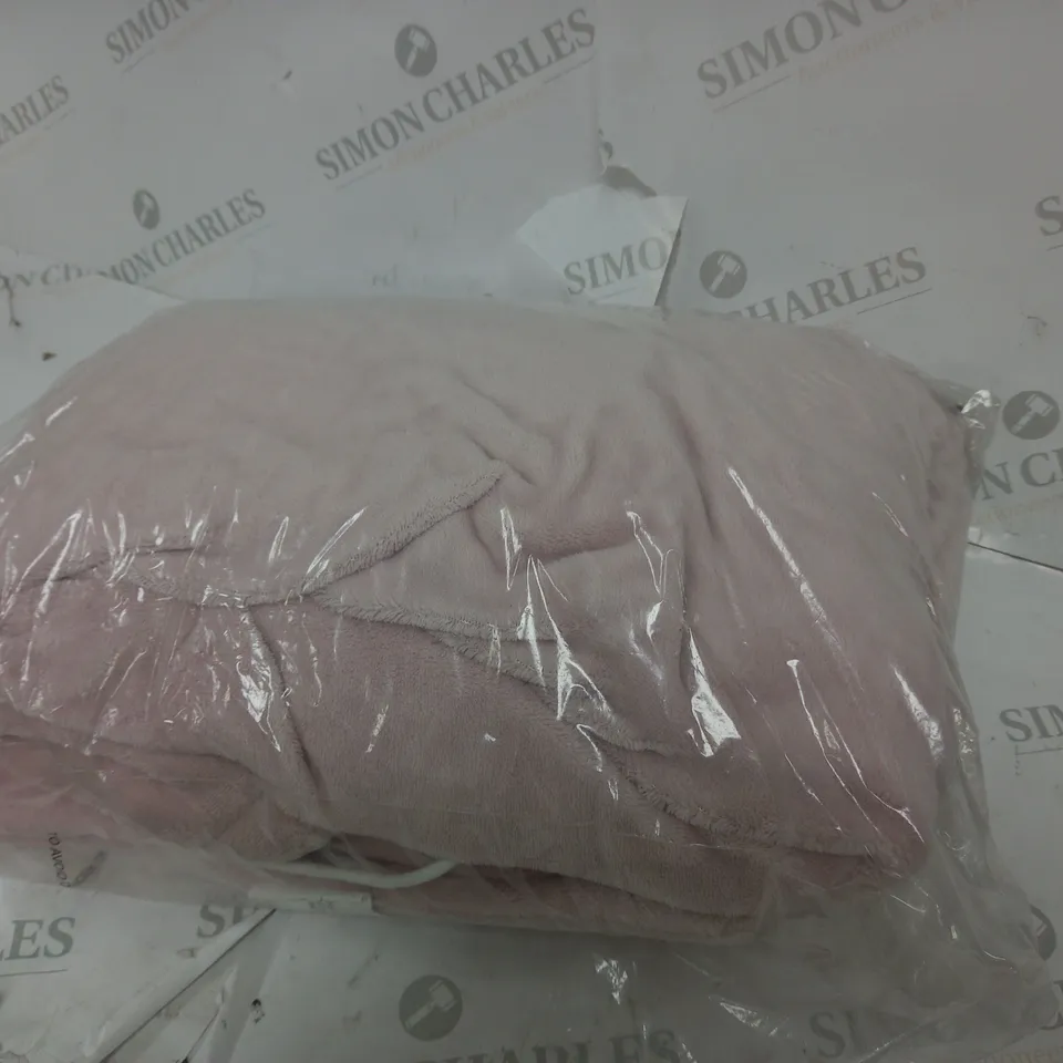 DREAMLAND LUXARY PINK THROW
