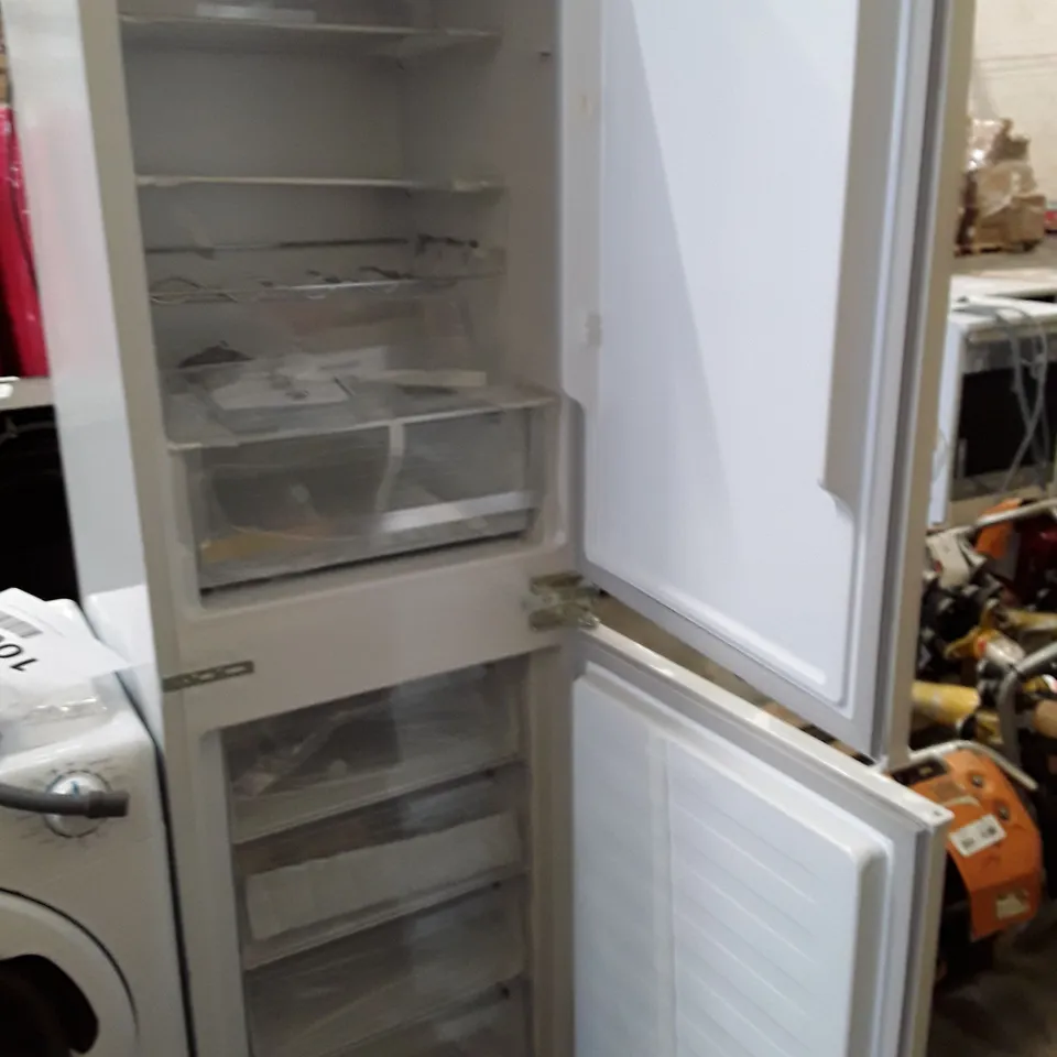 HISENSE RIB291F4AWF BUILT IN FRIDGE FREEZER, WHITE