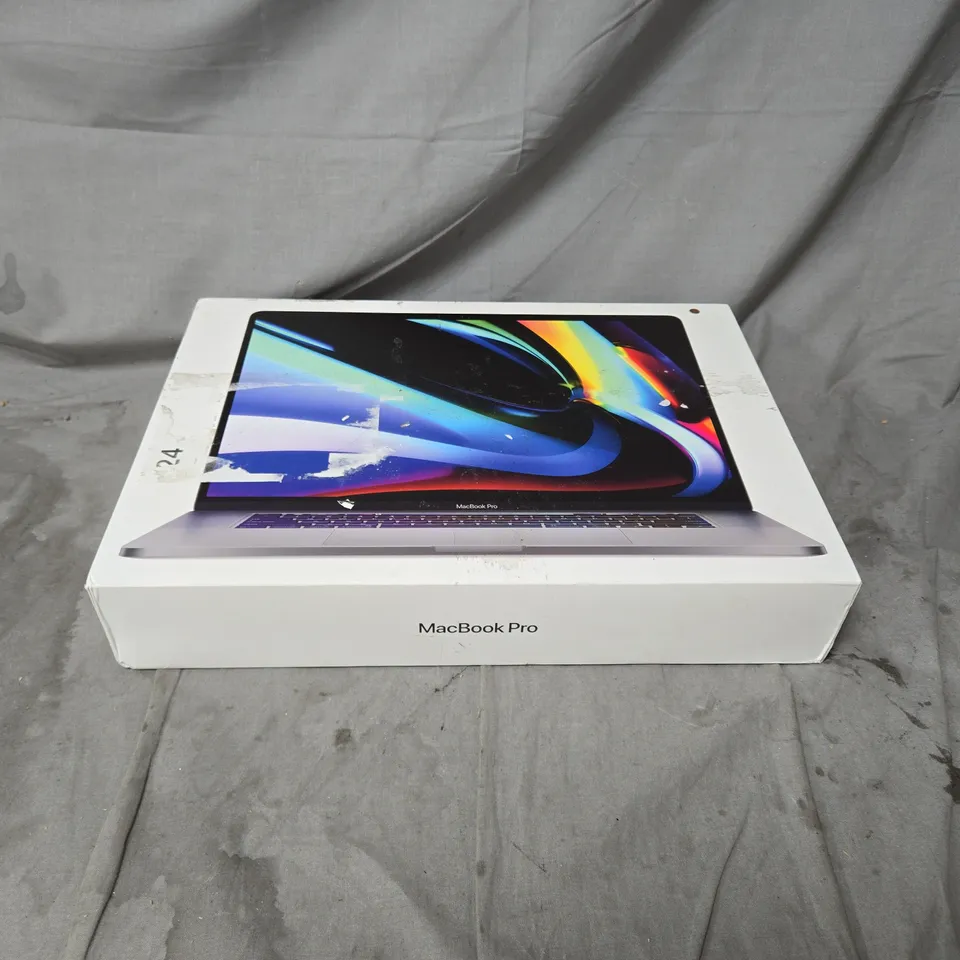 APPLE MACBOOK PRO – SILVER LAPTOP, BOXED. NO ACCESSORIES