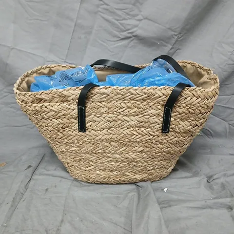 WOVEN STRAW TOTE BAG WITH BLACK HANDLES
