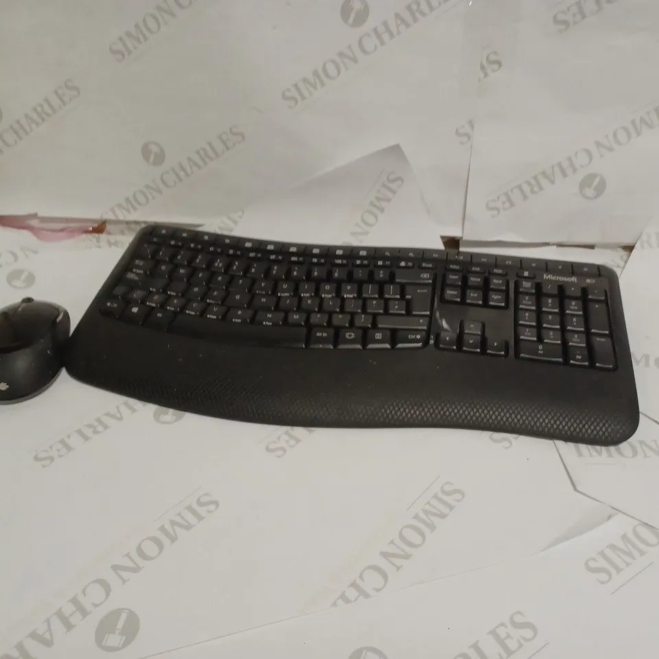 MICROSOFT WIRELESS COMFORT DESKTOP 5050 UK QWERTY KEYBOARD, BLACK 