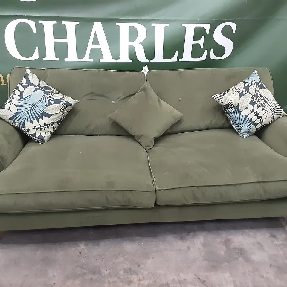 QUALITY BRITISH MANUFACTURED DESIGNER THE LOUNGE CO. BRONWYN 4 SEATER SOFA(PILLOW BACK) TRIMOS TRIBAL TILE MOSS WOO160/O
