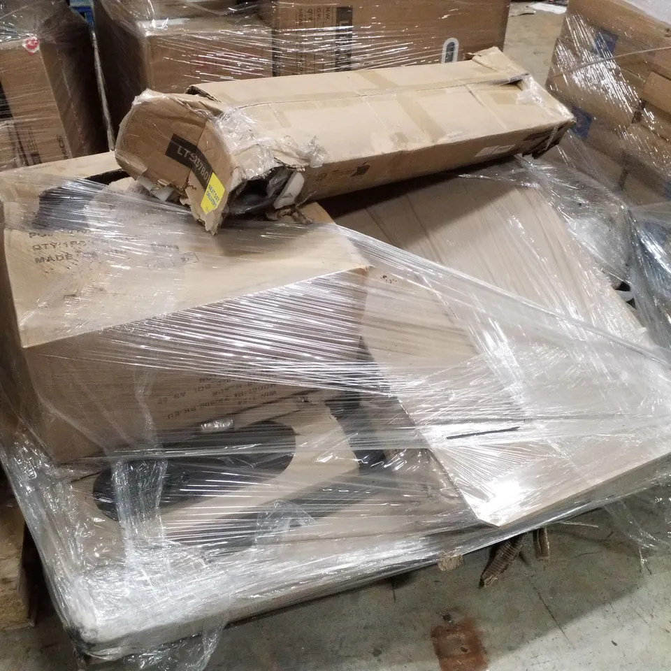 PALLET CONTAINING ASSORTED PRODUCTS INCLUDING CHEST OF DRAWERS & OFFICE CHAIR