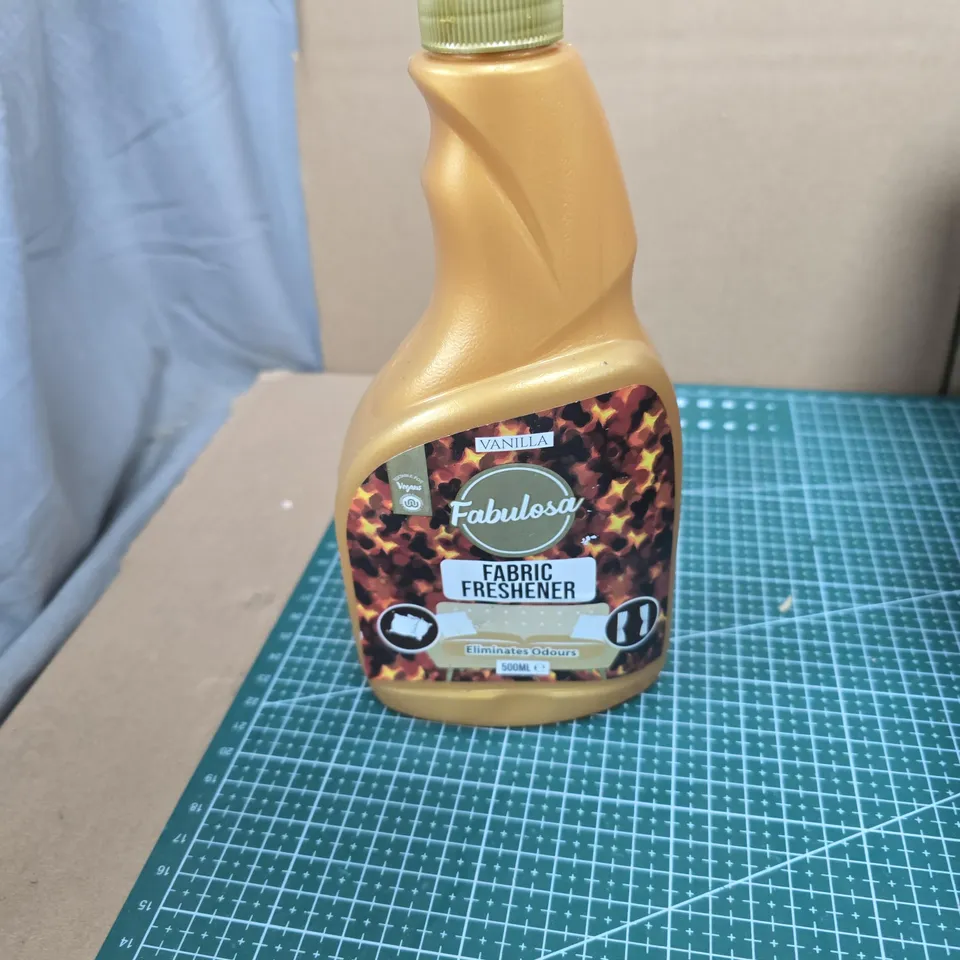 TOTE OF APPROXIMATELY 12 ASSORTED LIQUIDS TO INCLUDE: FABRIC FRESHENER