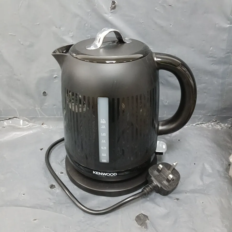 BOXED KENWOOD DAWN KETTLE