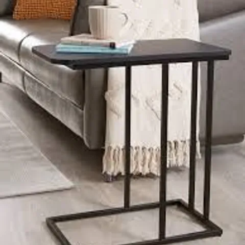 HAVA SIDE TABLE