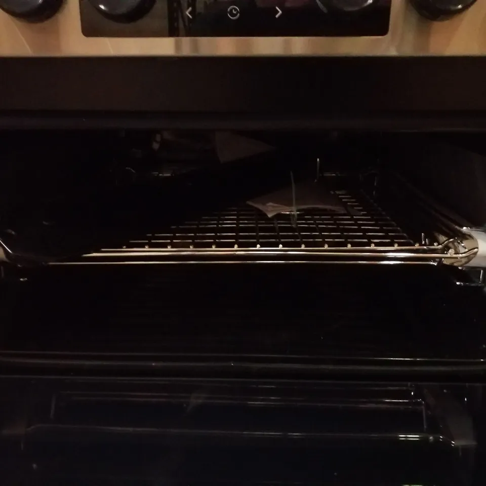 HISENSE HDCEC6C20X 80/50L CERAMIC FREESTANDING 60CM ELECTRIC COOKER - STAINLESS STEEL 