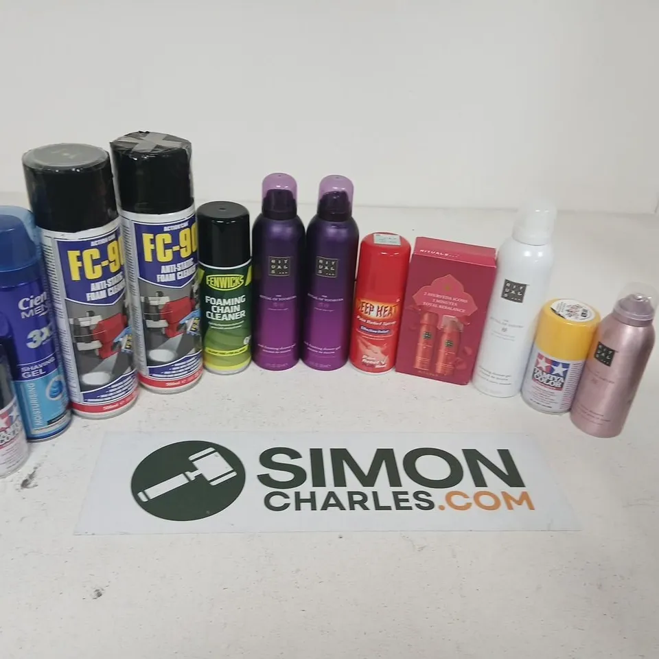 APPROXIMATELY 27 ASSORTED AEROSOL SPRAYS TO INCLUDE; ASSORTED HEALTH & BEAUTY & HOBBY ITEMS – RITUALS BODY SPRAY, DEEP HEAT SPRAY, CIEN SHAVING GEL, TAMIYA COLOR PAINTS (MIXED LOT)