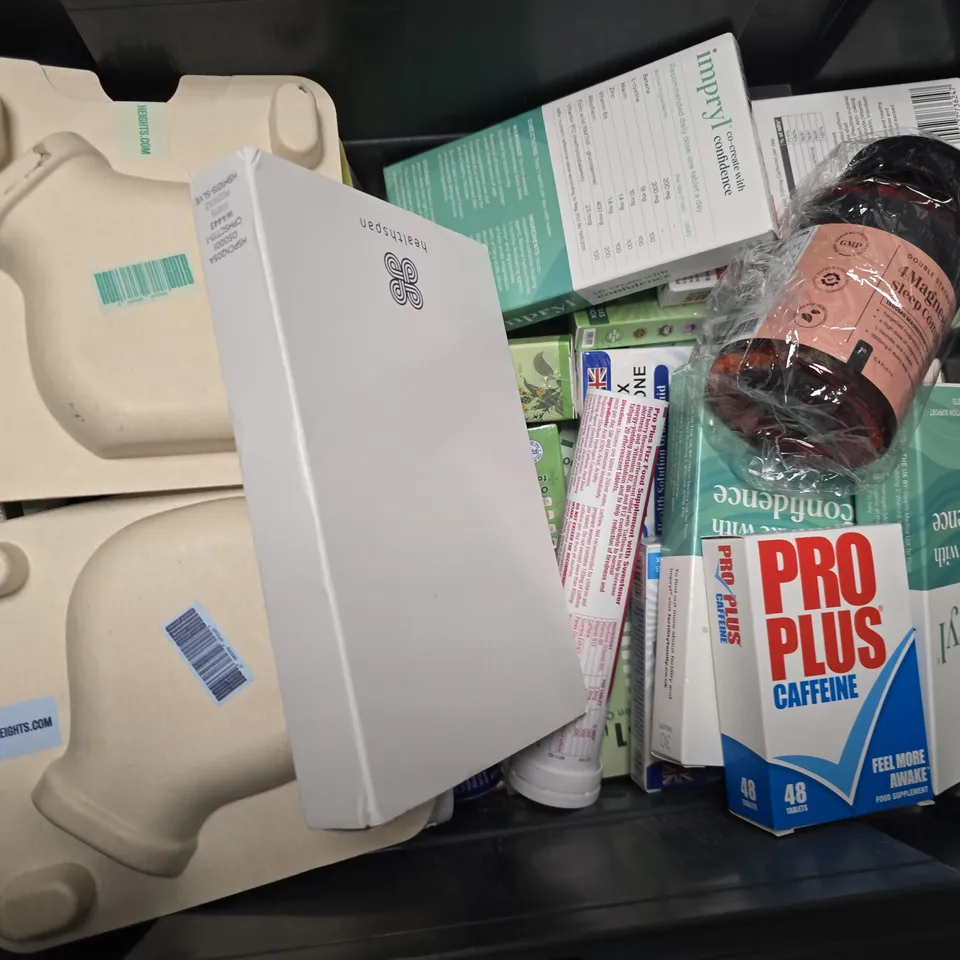 APPROXIMATELY 15 ASSORTED VITAMIN/HEALTH AID PRODUCTS TO INCLUDE HEIGHTS MAGNESIUM, HEALTH SOLUTION ORAL LIQUID, PRO PLUS CAFFEINE, ETC - COLLECTION ONLY