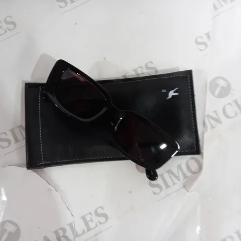 HUMMINGBIRD POLARISED SQUARE FRAME SUNGLASSES