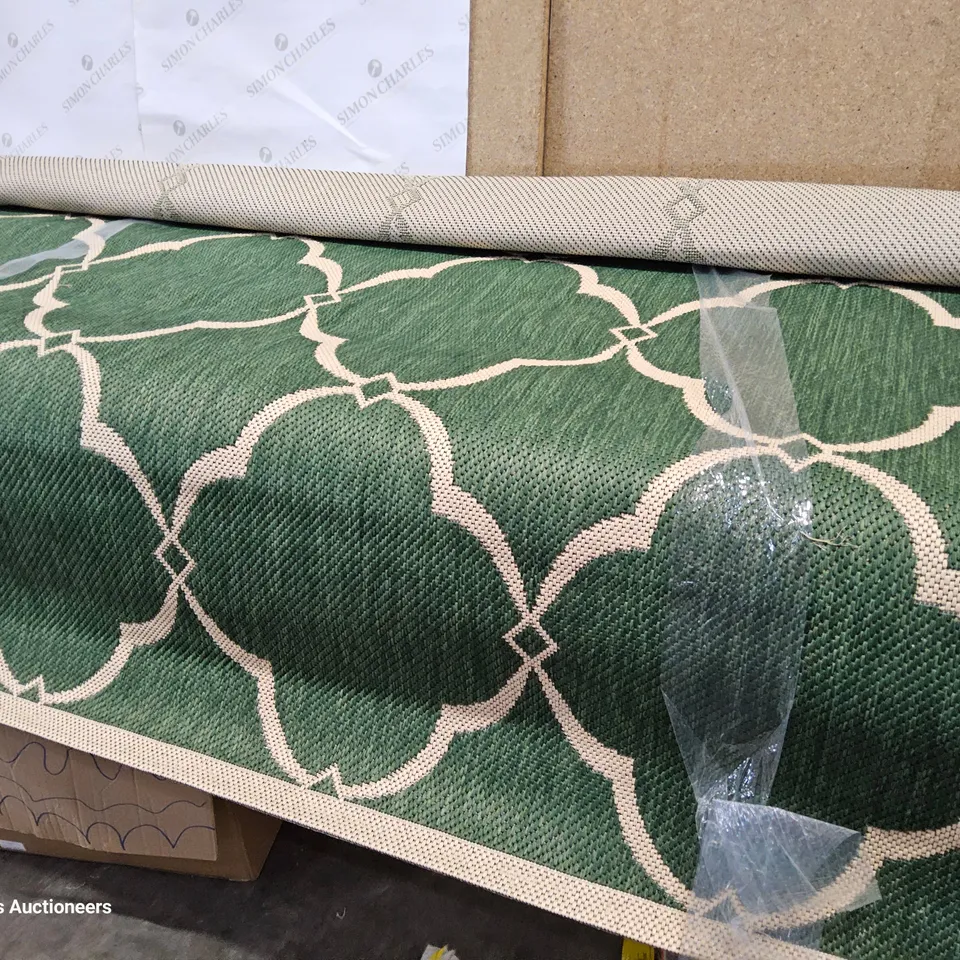 BASCOM LOOPED/HOOKED GREEN/CREAM RUG 160 × 230