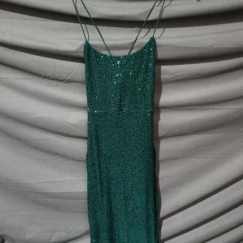 HELLO MOLLY EMERALD GREEN SEQUIN EVENING DRESS, SIZE M
