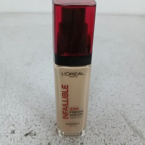 L'ORΓAL PARIS INFALLIBLE 32H FRESH WEAR FOUNDATION - 125 WARM DORΓ